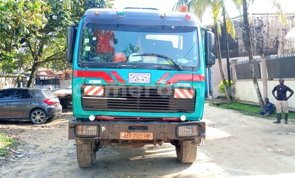 Acheter Occasion Utilitaire Mercedes‒Benz 2628 Vert à Douala, Littoral Cameroon Acheter Occasion Utilitaire Mercedes‒Benz 2628 Vert à Douala, Littoral Cameroon