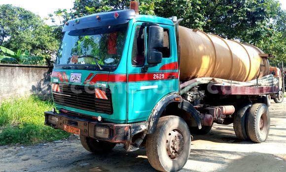 Acheter Occasion Utilitaire Mercedes‒Benz 2628 Vert à Douala, Littoral Cameroon Acheter Occasion Utilitaire Mercedes‒Benz 2628 Vert à Douala, Littoral Cameroon
