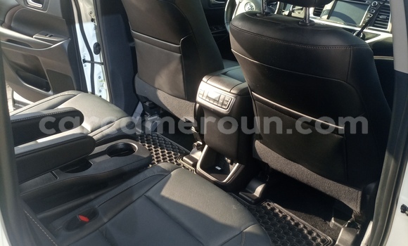 Acheter Import Voiture Toyota Highlander Blanc à Douala, Littoral Cameroon Acheter Import Voiture Toyota Highlander Blanc à Douala, Littoral Cameroon