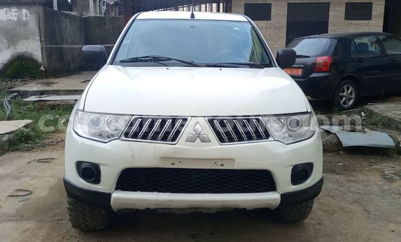 Buy Import Mitsubishi L400 White Truck in Douala in Littoral Cameroon Buy Import Mitsubishi L400 White Truck in Douala in Littoral Cameroon