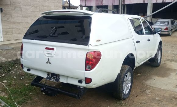 Buy Import Mitsubishi L400 White Truck in Douala in Littoral Cameroon Buy Import Mitsubishi L400 White Truck in Douala in Littoral Cameroon