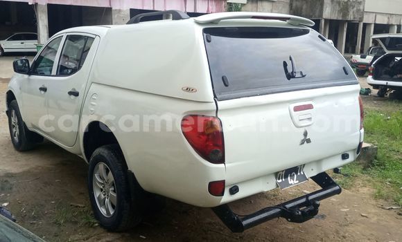 Buy Import Mitsubishi L400 White Truck in Douala in Littoral Cameroon Buy Import Mitsubishi L400 White Truck in Douala in Littoral Cameroon