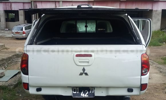 Buy Import Mitsubishi L400 White Truck in Douala in Littoral Cameroon Buy Import Mitsubishi L400 White Truck in Douala in Littoral Cameroon