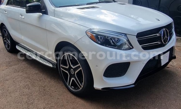 Sayi Na hannu Mercedes‒Benz GLE White Mota in Yaounde a Babban Kamaru