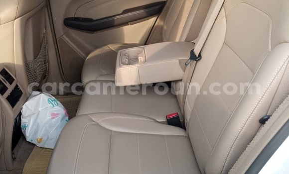 Acheter Occasion Voiture Mercedes‒Benz ML–Class Blanc à Yaoundé, Central Cameroon Acheter Occasion Voiture Mercedes‒Benz ML–Class Blanc à Yaoundé, Central Cameroon
