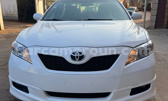 Acheter Occasion Voiture Toyota Camry Blanc à Yaoundé, Central Cameroon Acheter Occasion Voiture Toyota Camry Blanc à Yaoundé, Central Cameroon