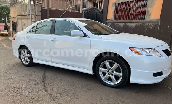 Acheter Occasion Voiture Toyota Camry Blanc à Yaoundé, Central Cameroon Acheter Occasion Voiture Toyota Camry Blanc à Yaoundé, Central Cameroon