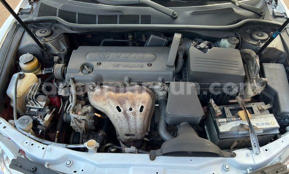 Acheter Occasion Voiture Toyota Camry Blanc à Yaoundé, Central Cameroon Acheter Occasion Voiture Toyota Camry Blanc à Yaoundé, Central Cameroon