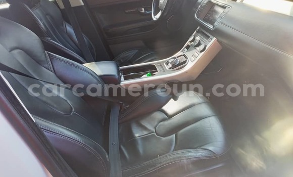 Acheter Occasion Voiture Land Rover Range Rover Evoque Blanc à Yaoundé, Central Cameroon Acheter Occasion Voiture Land Rover Range Rover Evoque Blanc à Yaoundé, Central Cameroon