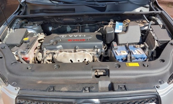 Acheter Occasion Voiture Toyota RAV4 Gris à Yaoundé, Central Cameroon Acheter Occasion Voiture Toyota RAV4 Gris à Yaoundé, Central Cameroon