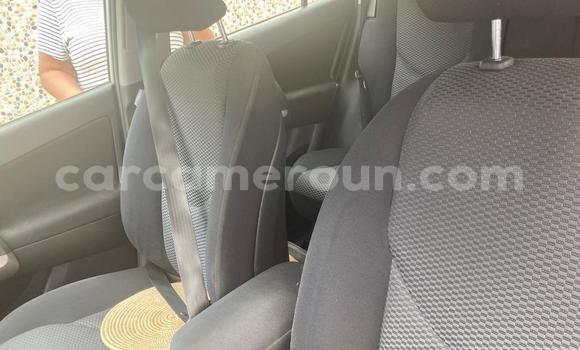 Acheter Occasion Voiture Toyota RAV4 Gris à Yaoundé, Central Cameroon Acheter Occasion Voiture Toyota RAV4 Gris à Yaoundé, Central Cameroon