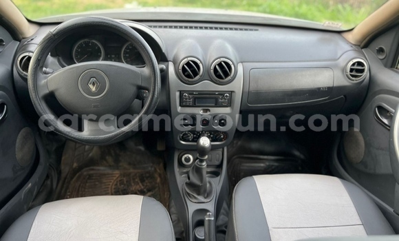 Buy Used Honda CR–V Silver Car in Yaounde in Central Cameroon Buy Used Honda CR–V Silver Car in Yaounde in Central Cameroon