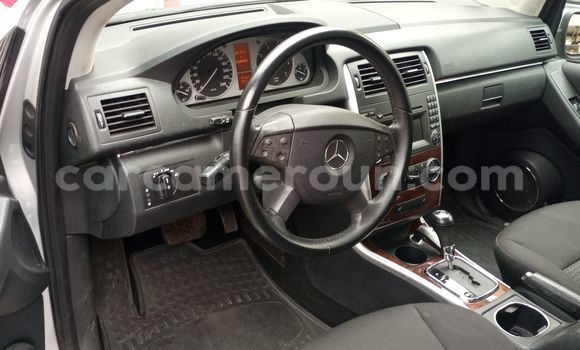 Sayi Imported Mercedes-Benz CLS250 Azurfa Mota in Douala a Ƙasar Kamaru Sayi Imported Mercedes-Benz CLS250 Azurfa Mota in Douala a Ƙasar Kamaru