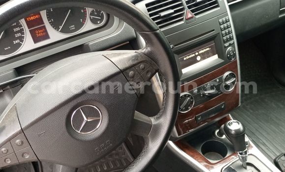 Sayi Imported Mercedes-Benz CLS250 Azurfa Mota in Douala a Ƙasar Kamaru Sayi Imported Mercedes-Benz CLS250 Azurfa Mota in Douala a Ƙasar Kamaru