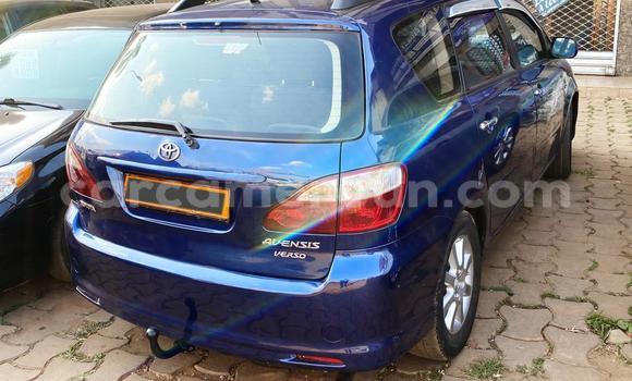 Acheter Occasion Voiture Toyota Avensis Bleu à Yaoundé, Central Cameroon