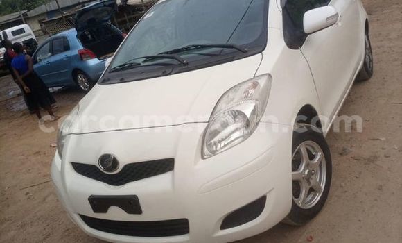 Acheter Neuf Voiture Toyota Vitz Blanc à Douala, Littoral Cameroon Acheter Neuf Voiture Toyota Vitz Blanc à Douala, Littoral Cameroon