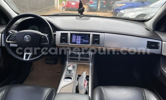 Acheter Import Voiture Jaguar XF Noir à Douala, Littoral Cameroon Acheter Import Voiture Jaguar XF Noir à Douala, Littoral Cameroon