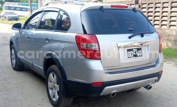 Sayi Imported Chevlolet Spin Azurfa Mota in Douala a Ƙasar Kamaru Sayi Imported Chevlolet Spin Azurfa Mota in Douala a Ƙasar Kamaru