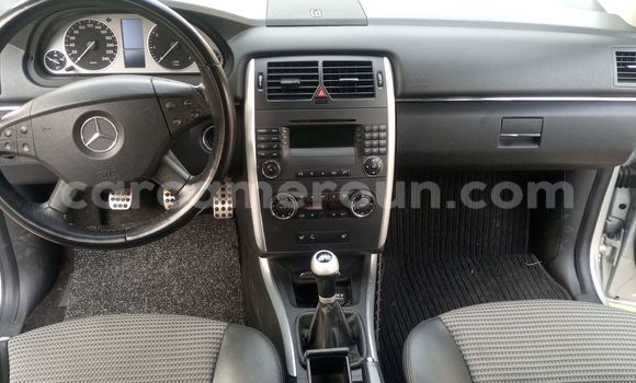 Acheter Import Voiture Mercedes‒Benz B-klasse Gris à Douala, Littoral Cameroon Acheter Import Voiture Mercedes‒Benz B-klasse Gris à Douala, Littoral Cameroon