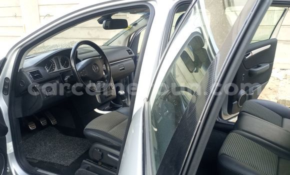 Acheter Import Voiture Mercedes‒Benz B-klasse Gris à Douala, Littoral Cameroon Acheter Import Voiture Mercedes‒Benz B-klasse Gris à Douala, Littoral Cameroon