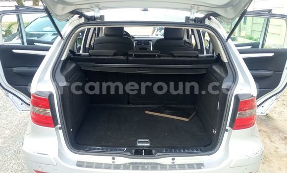 Acheter Import Voiture Mercedes‒Benz B-klasse Gris à Douala, Littoral Cameroon Acheter Import Voiture Mercedes‒Benz B-klasse Gris à Douala, Littoral Cameroon