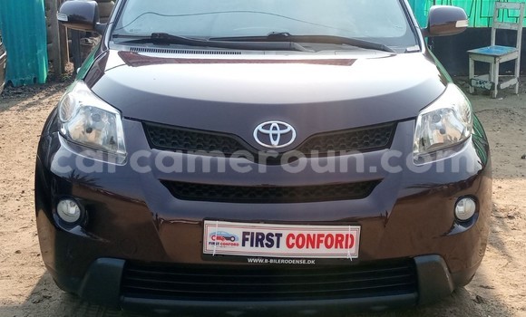 Sayi Imported Toyota Urban Cruiser Sauran Mota in Douala a Ƙasar Kamaru Sayi Imported Toyota Urban Cruiser Sauran Mota in Douala a Ƙasar Kamaru