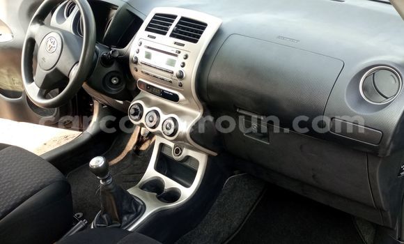 Sayi Imported Toyota Urban Cruiser Sauran Mota in Douala a Ƙasar Kamaru Sayi Imported Toyota Urban Cruiser Sauran Mota in Douala a Ƙasar Kamaru