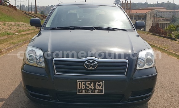Sayi Na hannu Toyota Avensis Black Mota in Yaounde a Babban Kamaru Sayi Na hannu Toyota Avensis Black Mota in Yaounde a Babban Kamaru