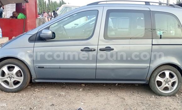 Sayi Imported Mercedes‒Benz Vaneo Azurfa Mota in Douala a Ƙasar Kamaru Sayi Imported Mercedes‒Benz Vaneo Azurfa Mota in Douala a Ƙasar Kamaru
