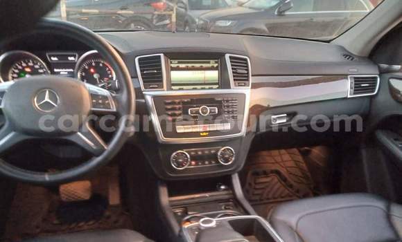 Acheter Occasion Voiture Mercedes‒Benz ML–Class Noir à Yaoundé, Central Cameroon Acheter Occasion Voiture Mercedes‒Benz ML–Class Noir à Yaoundé, Central Cameroon