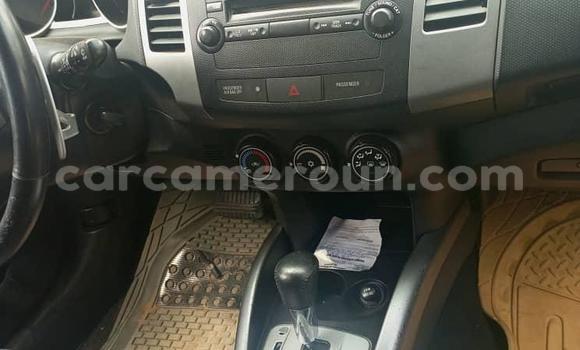 Sayi Na hannu Mitsubishi Outlander Black Mota in Douala a Ƙasar Kamaru Sayi Na hannu Mitsubishi Outlander Black Mota in Douala a Ƙasar Kamaru