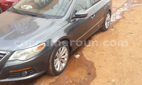 Acheter Neuf Voiture Volkswagen Passat CC Gris à Yaoundé, Central Cameroon Acheter Neuf Voiture Volkswagen Passat CC Gris à Yaoundé, Central Cameroon