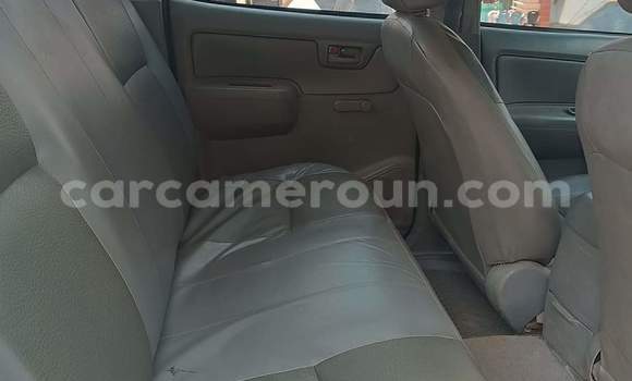 Sayi Na hannu Toyota Hiluxe VIGO White Mota in Yaounde a Babban Kamaru Sayi Na hannu Toyota Hiluxe VIGO White Mota in Yaounde a Babban Kamaru