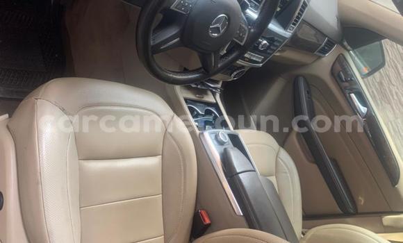 Acheter Occasion Voiture Mercedes‒Benz ML–Class Marron à Yaoundé, Central Cameroon Acheter Occasion Voiture Mercedes‒Benz ML–Class Marron à Yaoundé, Central Cameroon