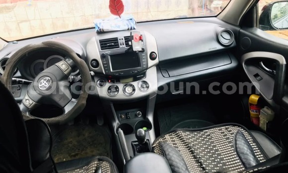 Acheter Occasion Voiture Toyota RAV4 Rouge à Douala, Littoral Cameroon Acheter Occasion Voiture Toyota RAV4 Rouge à Douala, Littoral Cameroon