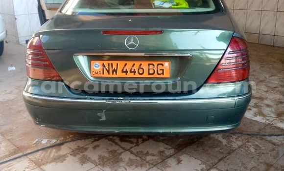 Acheter Occasion Voiture Mercedes‒Benz E–Class Vert à Yaoundé, Central Cameroon Acheter Occasion Voiture Mercedes‒Benz E–Class Vert à Yaoundé, Central Cameroon