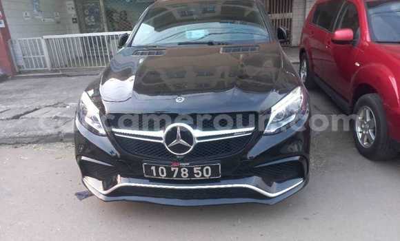 Sayi Sabo Mercedes‒Benz AMG GLE Black Mota in Douala a Ƙasar Kamaru