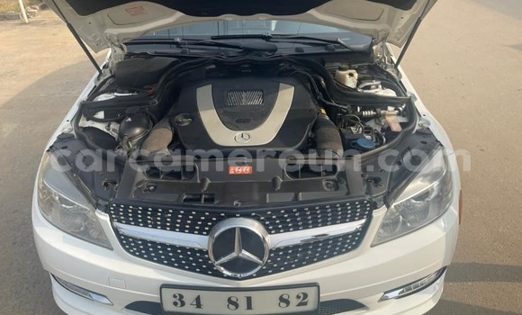 Acheter Occasion Voiture Mercedes‒Benz C–Class Blanc à Douala, Littoral Cameroon Acheter Occasion Voiture Mercedes‒Benz C–Class Blanc à Douala, Littoral Cameroon