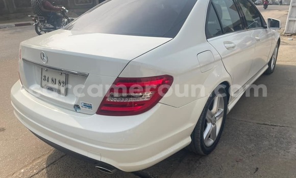 Acheter Occasion Voiture Mercedes‒Benz C–Class Blanc à Douala, Littoral Cameroon Acheter Occasion Voiture Mercedes‒Benz C–Class Blanc à Douala, Littoral Cameroon