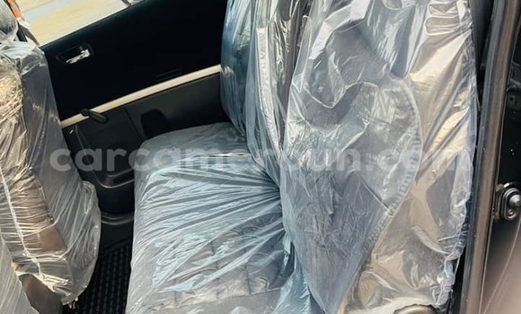 Acheter Occasion Voiture Toyota Corolla Noir à Douala, Littoral Cameroon Acheter Occasion Voiture Toyota Corolla Noir à Douala, Littoral Cameroon