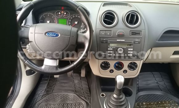 Sayi Imported Ford Fiesta Black Mota in Douala a Ƙasar Kamaru Sayi Imported Ford Fiesta Black Mota in Douala a Ƙasar Kamaru