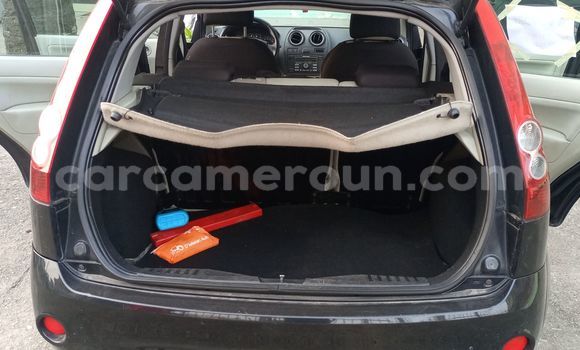 Sayi Imported Ford Fiesta Black Mota in Douala a Ƙasar Kamaru Sayi Imported Ford Fiesta Black Mota in Douala a Ƙasar Kamaru