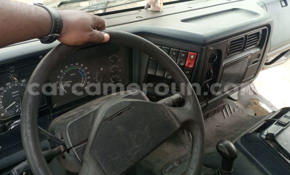 Buy Import Renault Kerax Red Truck in Douala in Littoral Cameroon Buy Import Renault Kerax Red Truck in Douala in Littoral Cameroon