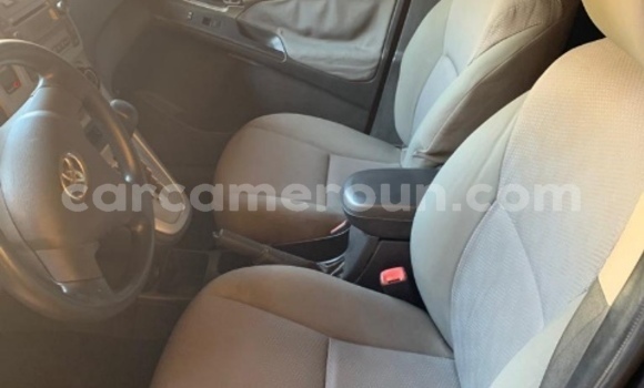 Acheter Occasion Voiture Toyota Matrix Gris à Garoua, North Cameroon Acheter Occasion Voiture Toyota Matrix Gris à Garoua, North Cameroon