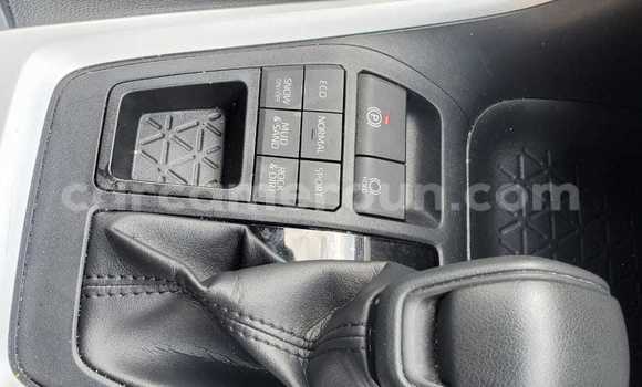 Acheter Import Voiture Toyota RAV4 Gris à Douala, Littoral Cameroon Acheter Import Voiture Toyota RAV4 Gris à Douala, Littoral Cameroon