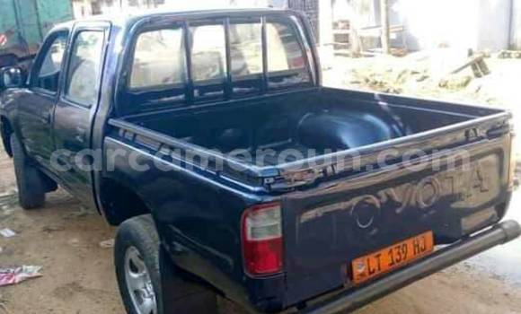 Acheter Occasion Voiture Toyota Hilux Bleu à Douala, Littoral Cameroon Acheter Occasion Voiture Toyota Hilux Bleu à Douala, Littoral Cameroon