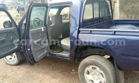 Acheter Occasion Voiture Toyota Hilux Bleu à Douala, Littoral Cameroon Acheter Occasion Voiture Toyota Hilux Bleu à Douala, Littoral Cameroon