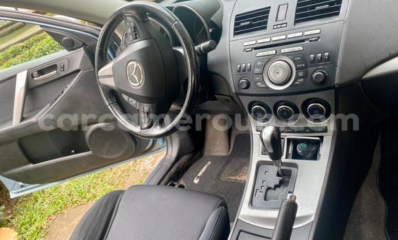 Sayi Na hannu Mazda 3 Blue Mota in Douala a Ƙasar Kamaru Sayi Na hannu Mazda 3 Blue Mota in Douala a Ƙasar Kamaru