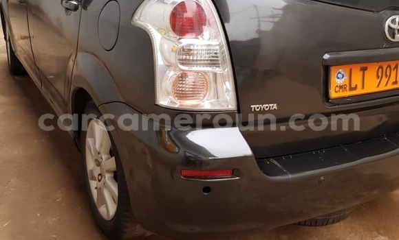 Buy Used Toyota Corolla Verso Silver Car in Yaounde in Central Cameroon Buy Used Toyota Corolla Verso Silver Car in Yaounde in Central Cameroon