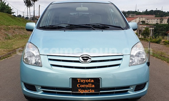 Sayi Na hannu Toyota Verso Blue Mota in Yaounde a Babban Kamaru Sayi Na hannu Toyota Verso Blue Mota in Yaounde a Babban Kamaru